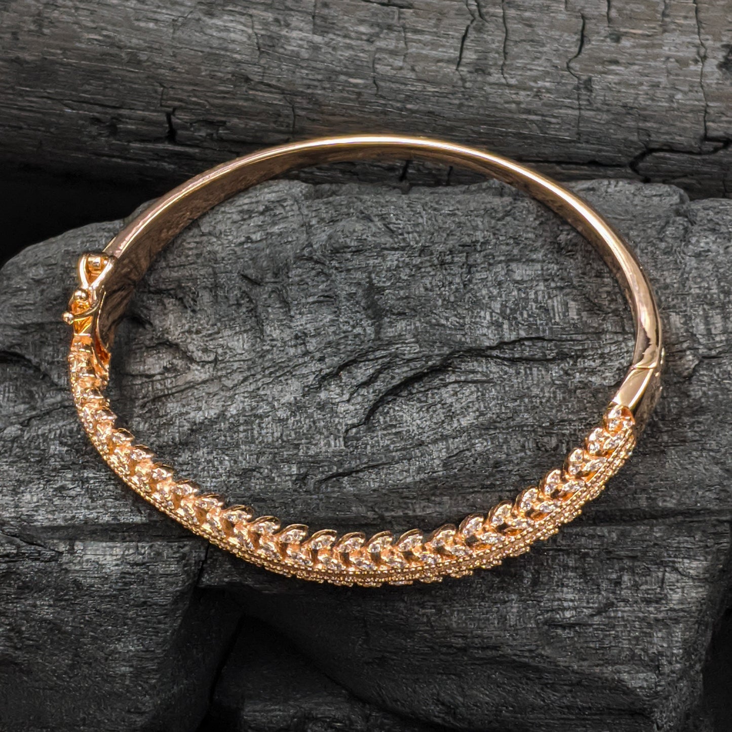 Small Leaves Bracelet