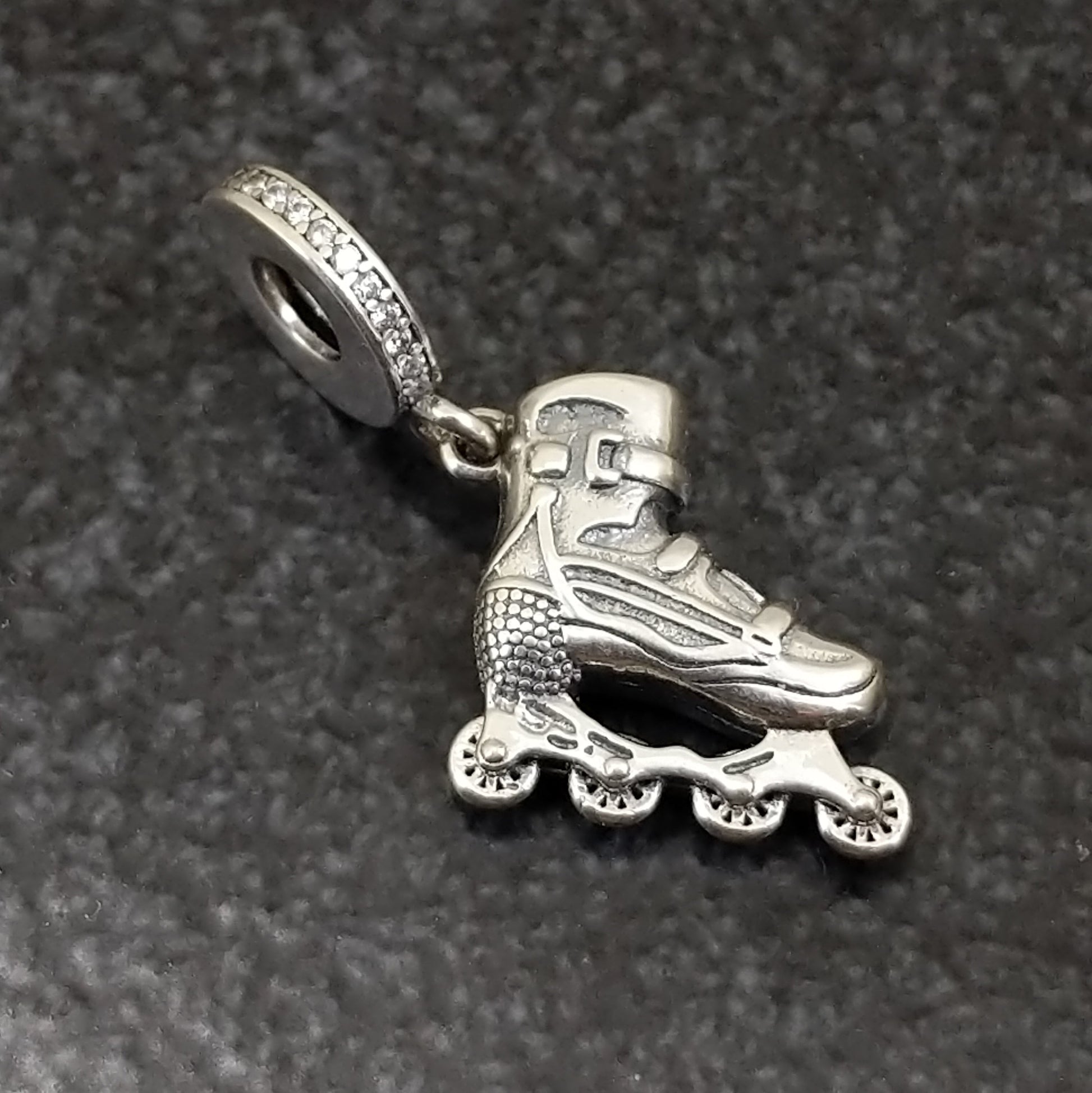 JAUHRI CREATE YOUR OWN CHARM BRACELETS