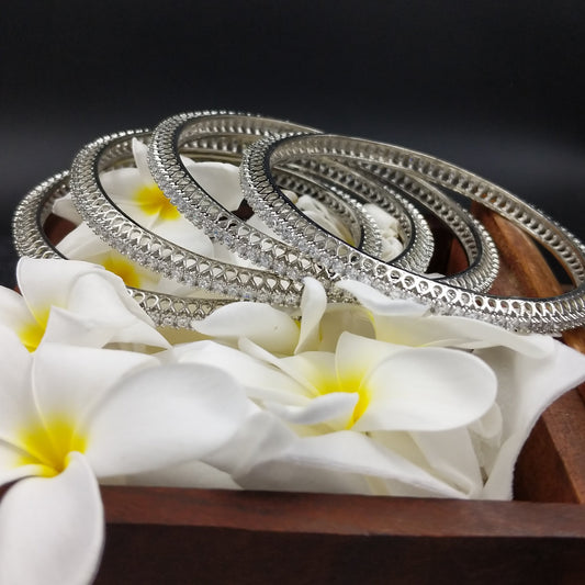 Soli Line Bangles