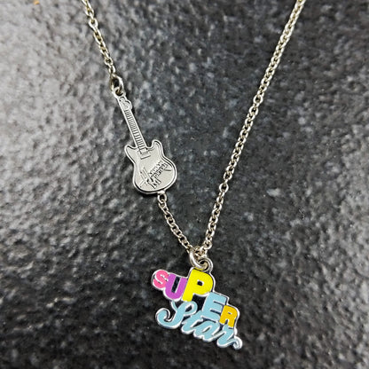 Superstar Hannah Montana Pendant with Chain and Earrings