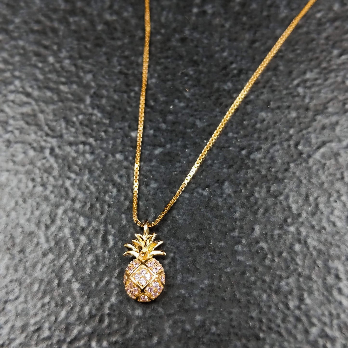 Dazzle Pineapple Pendant and Chain