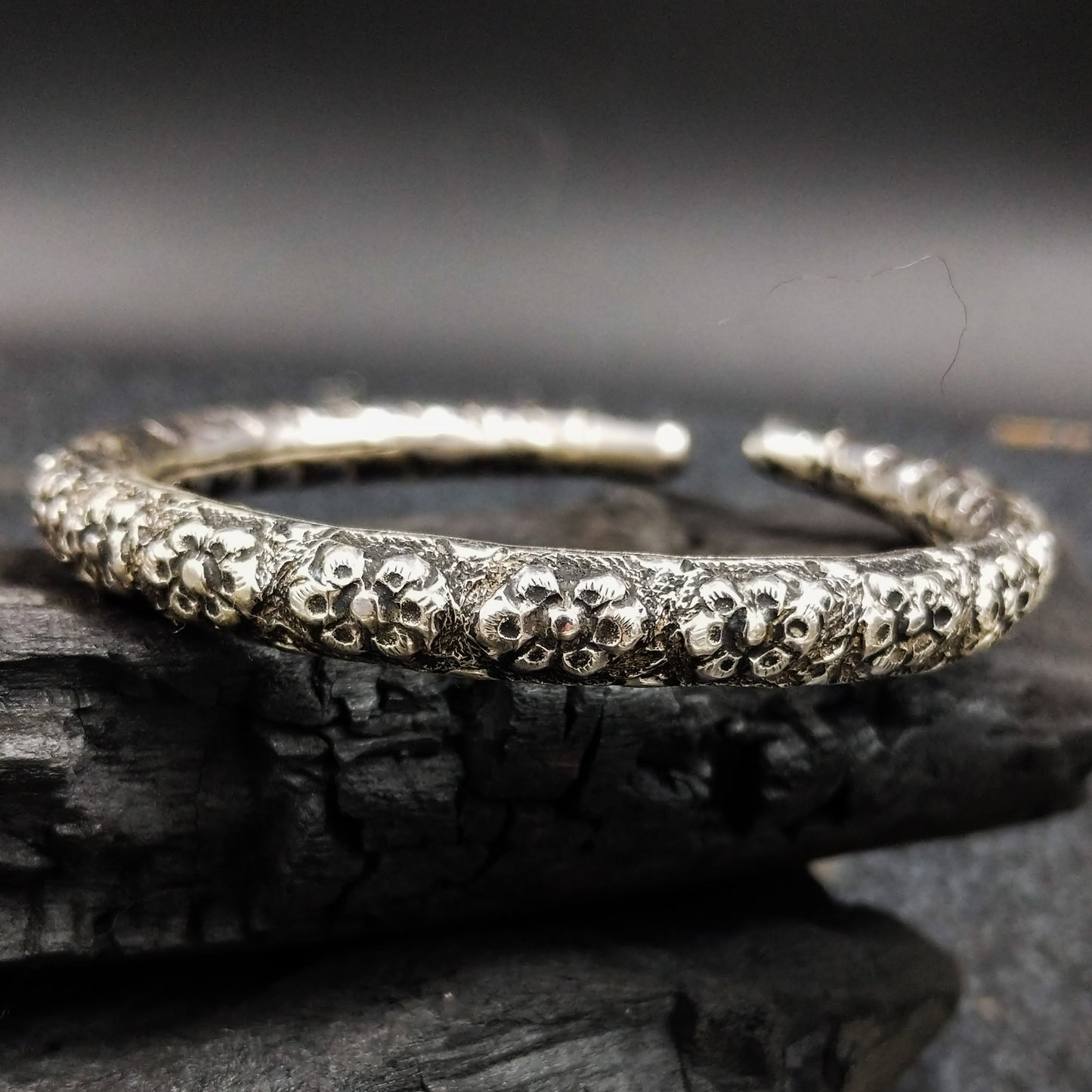 Chitai Kamal Bangle
