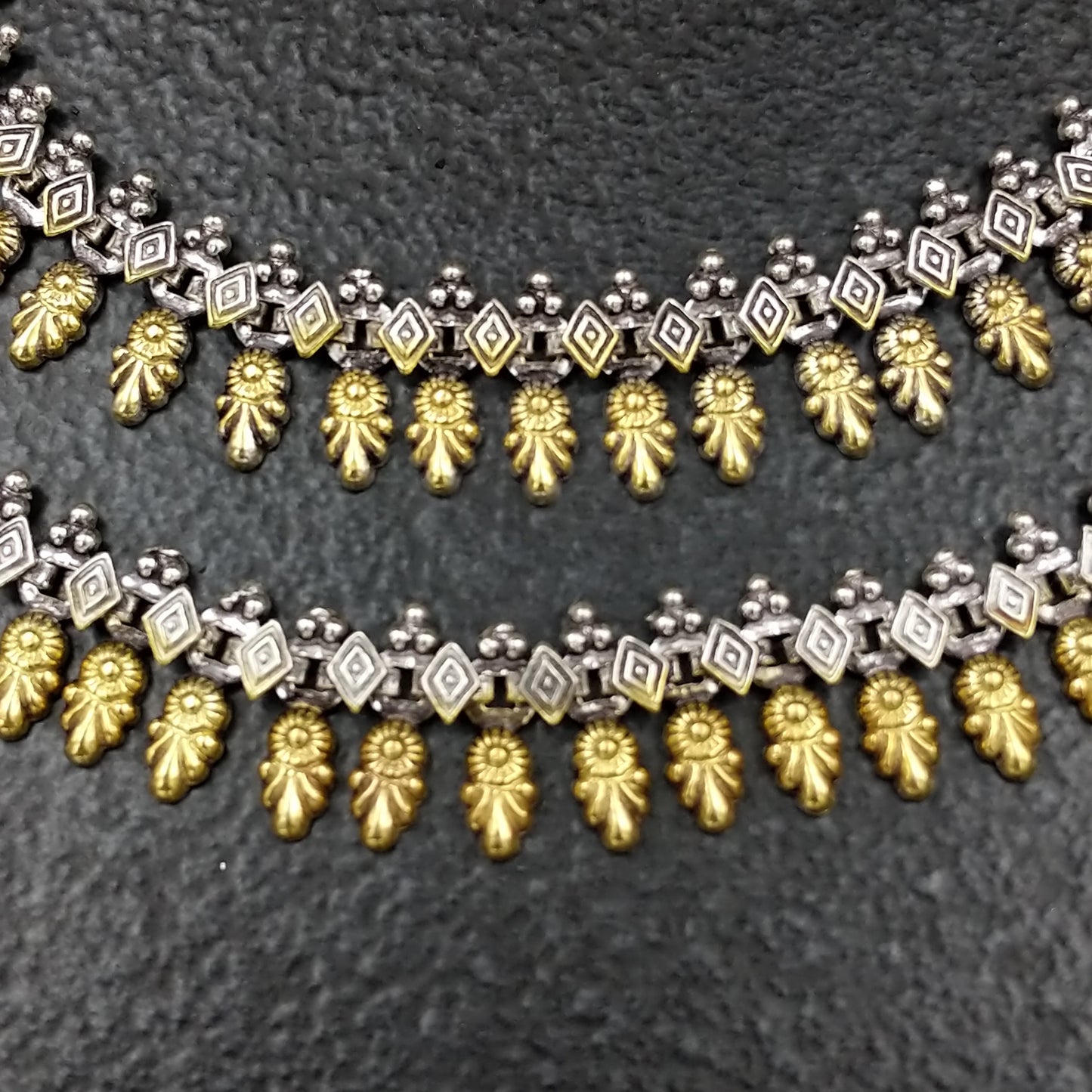 Dual Toned Leaf Anklets