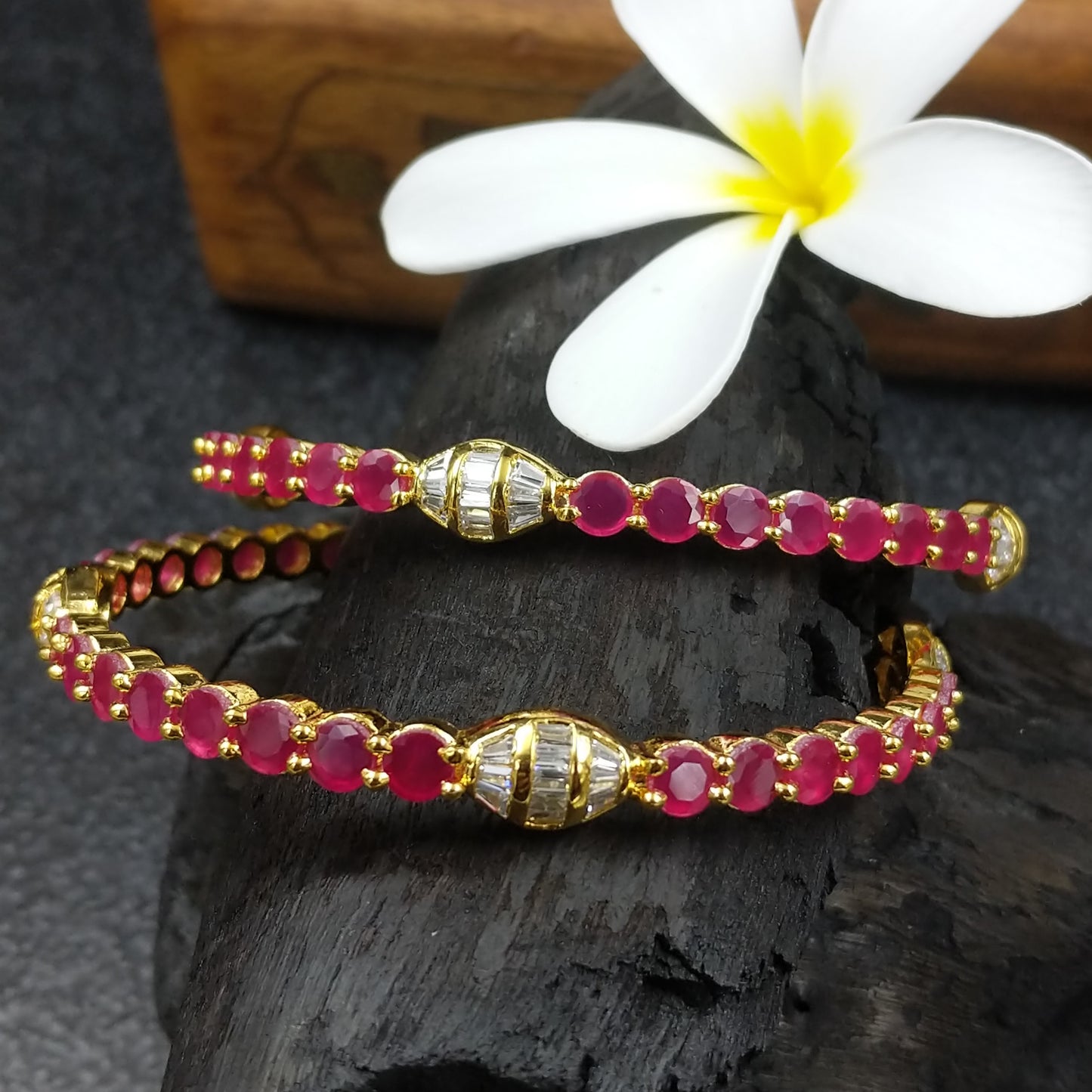 Gulaabo Bangles