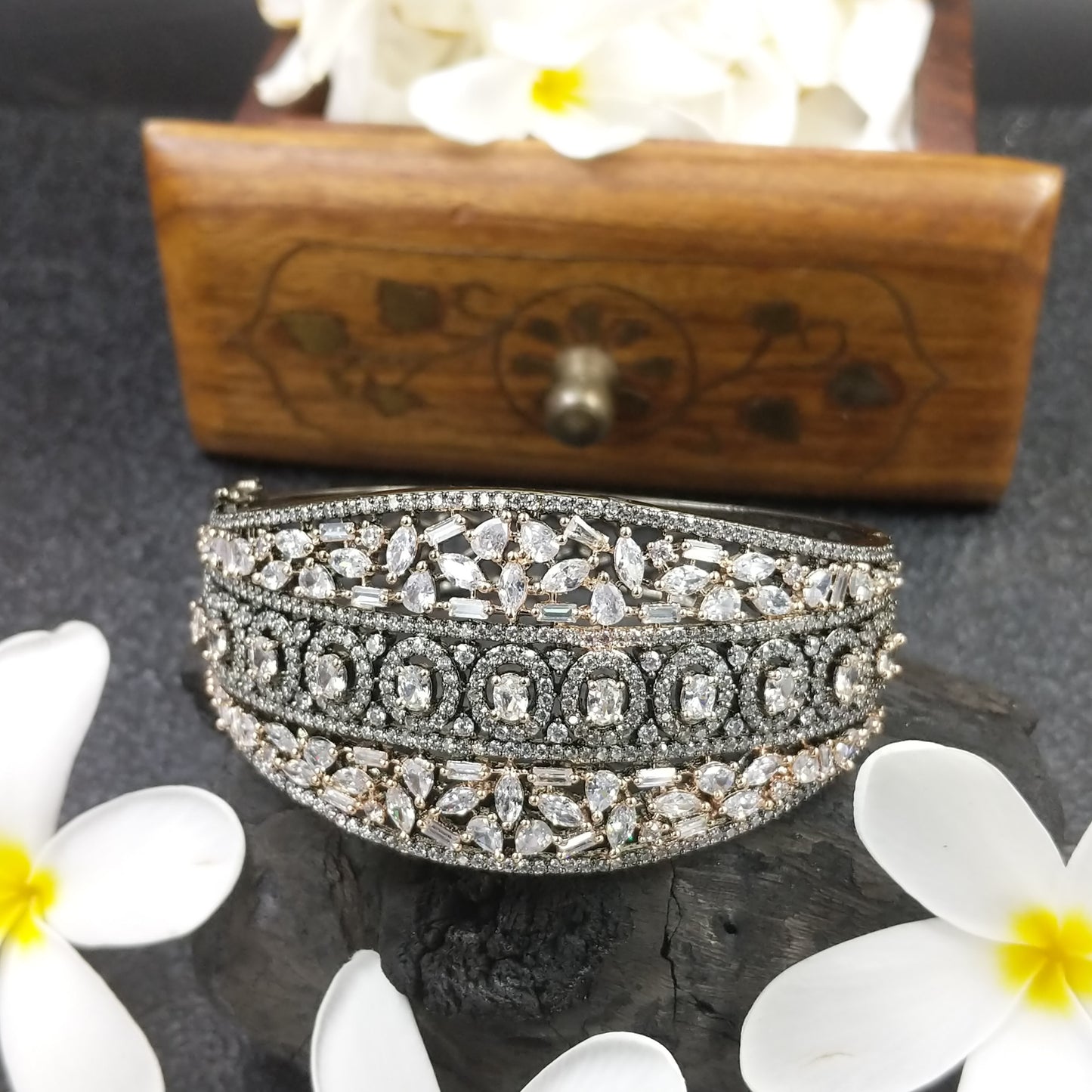 Karniya Bracelet