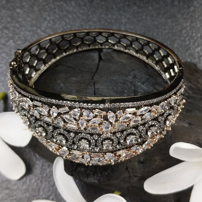 Karniya Bracelet