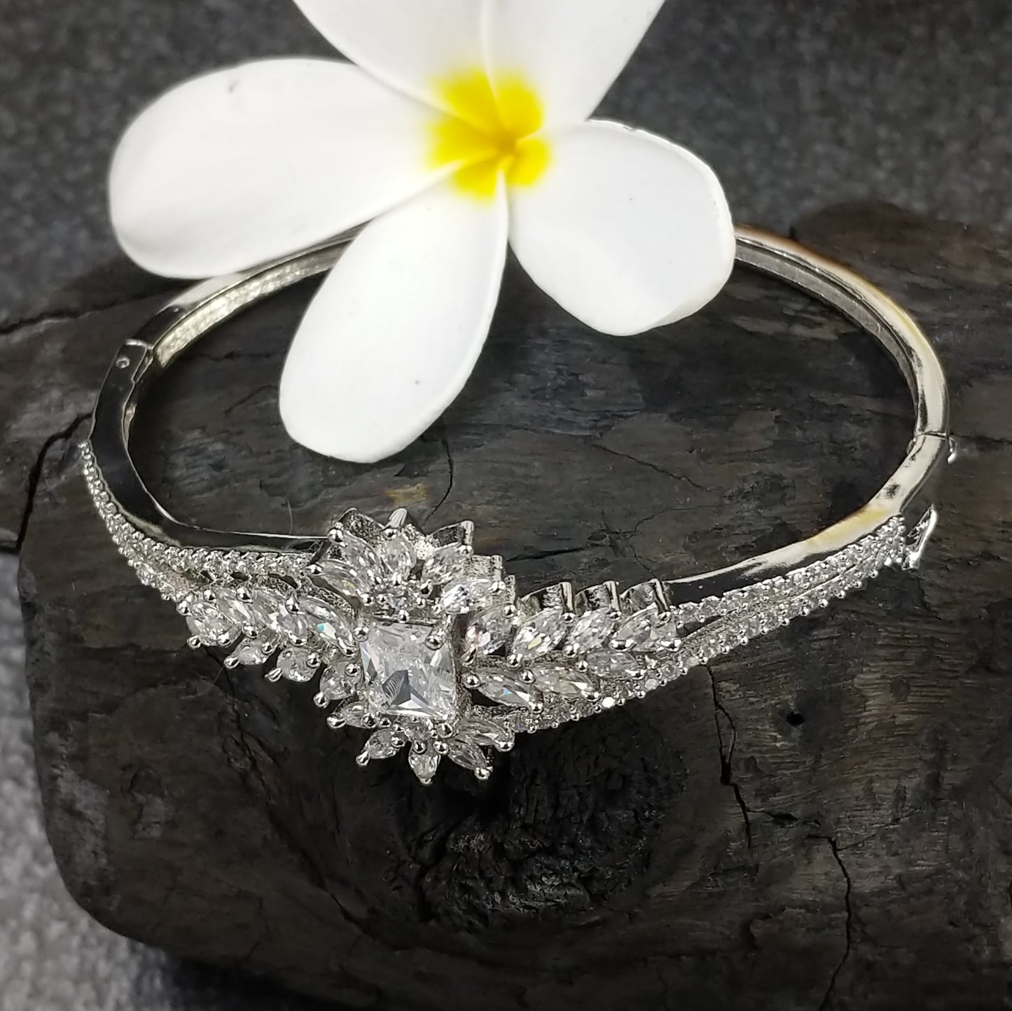Thin Elixir Bracelet