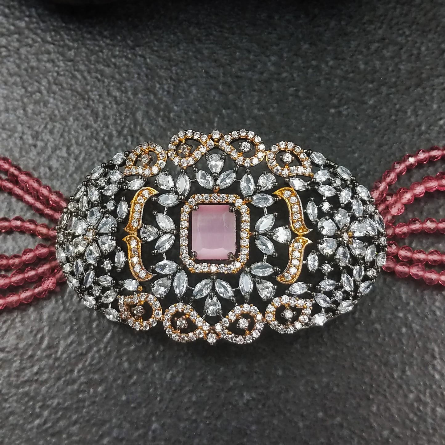 Peach Rondish Choker Set