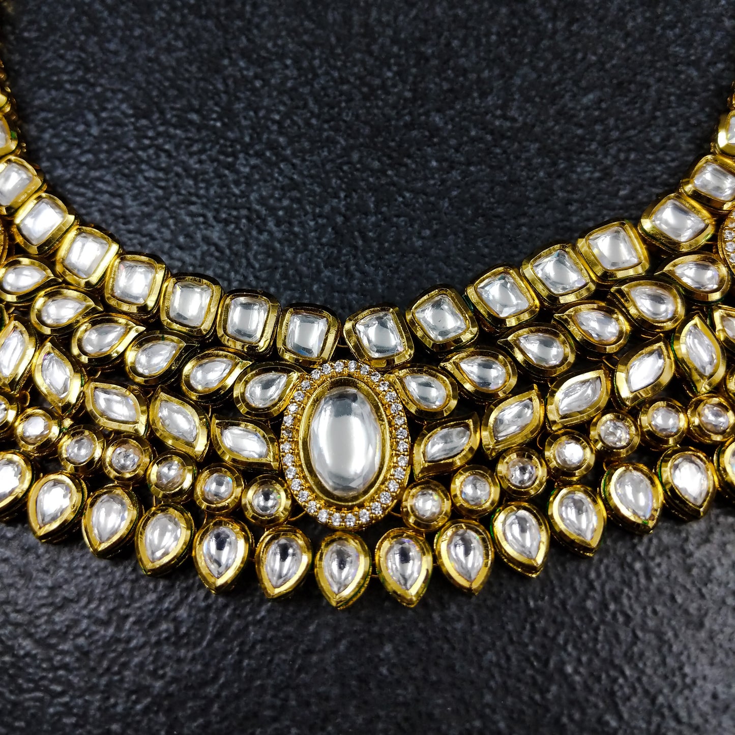 Maleeha Necklace Set