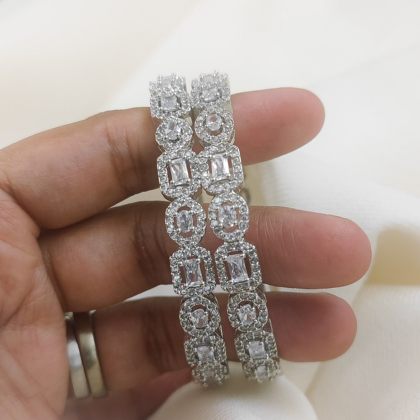 Meshra Bangles