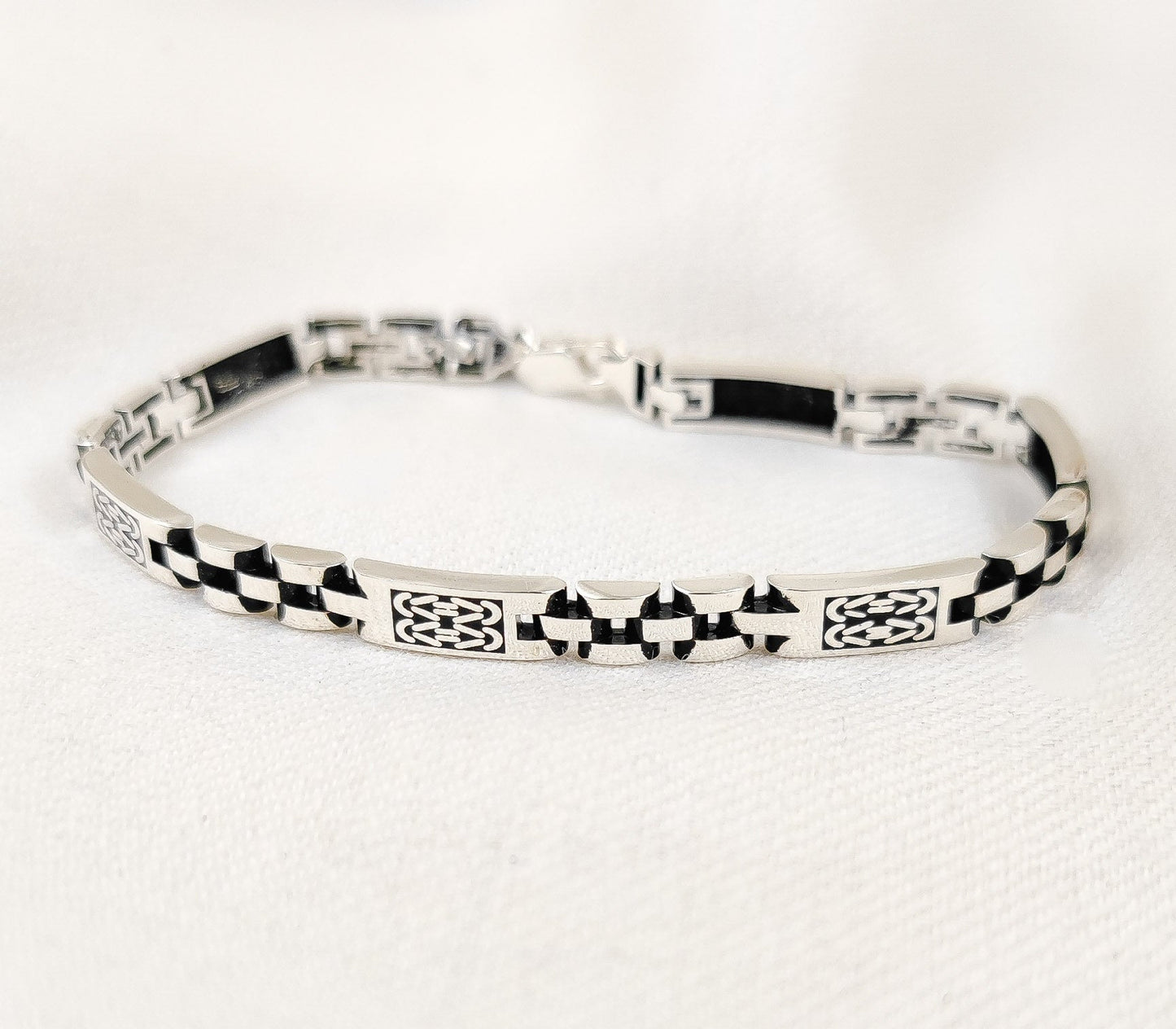 Silver Jewelry Men's Bracelet by Jauhri 92.5 Silver - Dotin Bracelet
