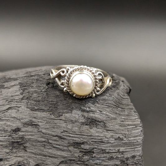 Jewels by Revlis Pendant