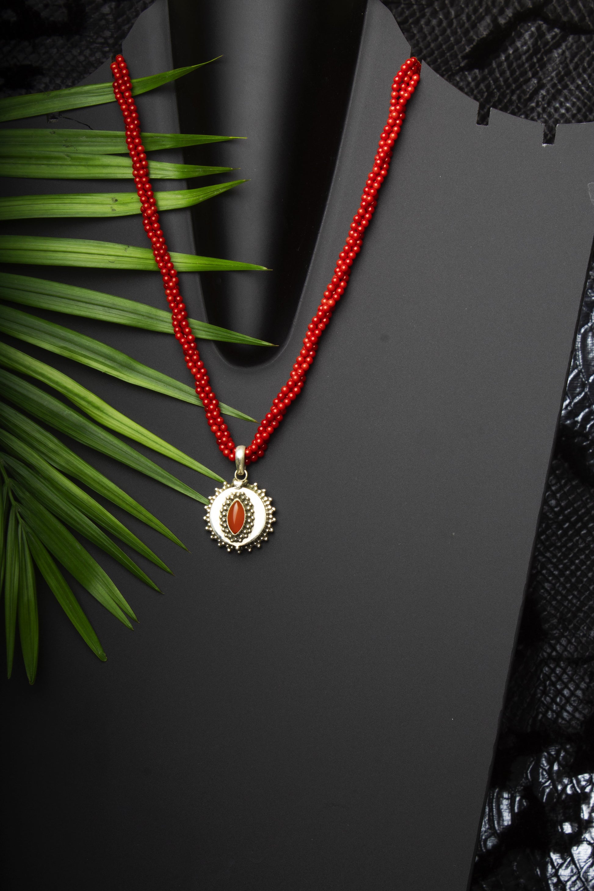 Jewels by Revlis Silver Neckpiece, pendants and necklaces