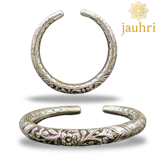 Chitai Bangle - Flower