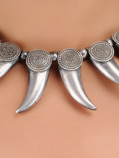 ಶಿರೀಶಾ ಚಂದ್ರ ದಾಂತ್ ನೆಕ್ಲೇಸ್ ಸೆಟ್